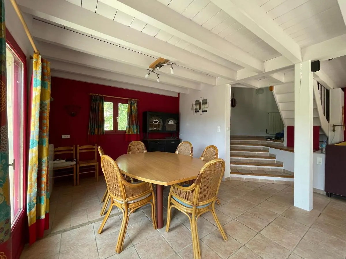 Villa Champie Pradons 0*,  France