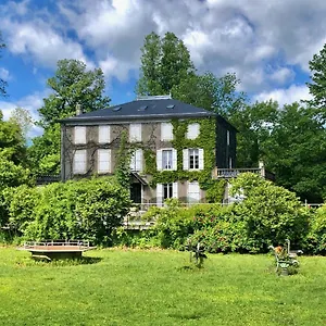 https://chalet-dans-le-parc-dun-manoir-du-xixeme.midi-pyreneeshotels.com